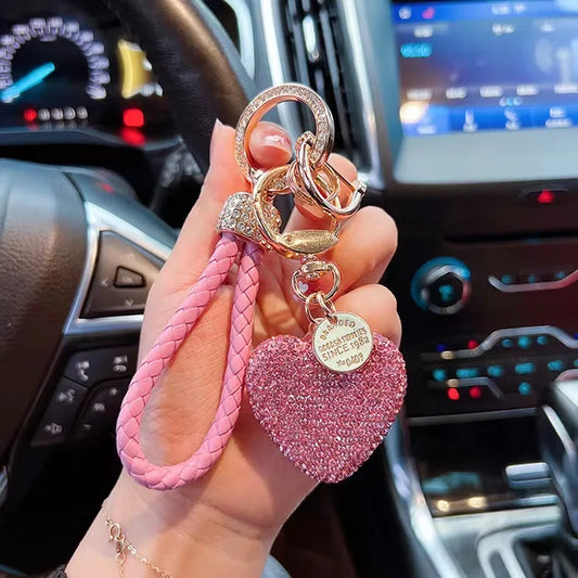 HOLOW LOVE KEYCHAIN FOR LADIES